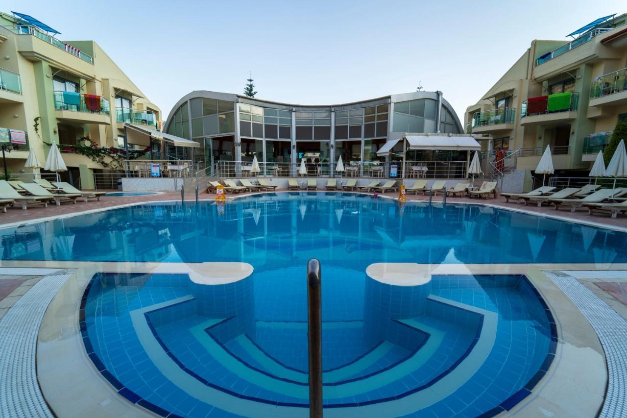 Belcehan Hotel โอลลุนเดนิซ ภายนอก รูปภาพ