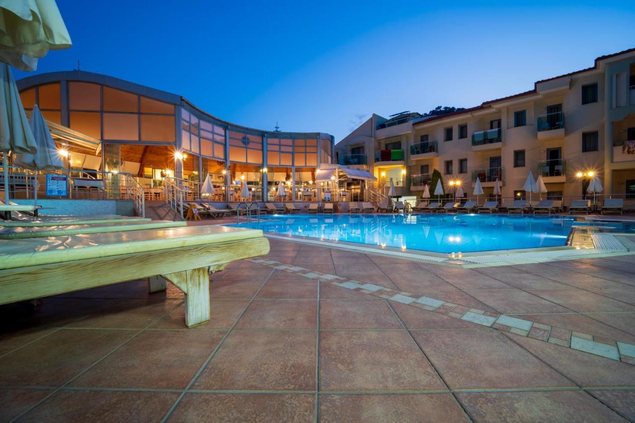 Belcehan Hotel โอลลุนเดนิซ ภายนอก รูปภาพ